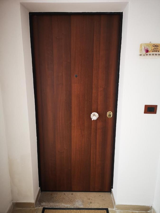 Apartamento La Casa Delle Sorprese Trani Exterior foto